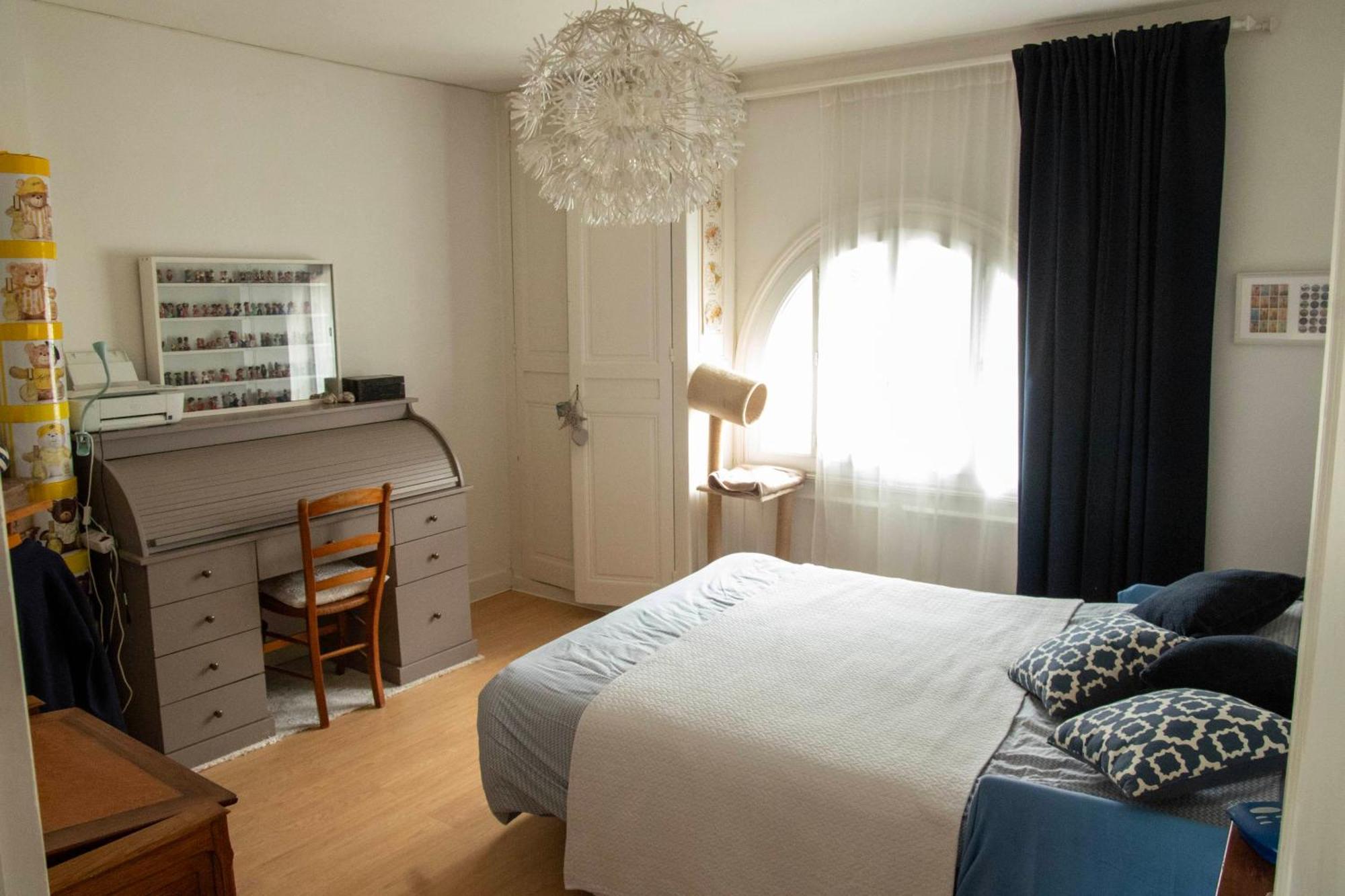 Seine-front In Stone House With Parking And Garden, Lacroix Island Rouen