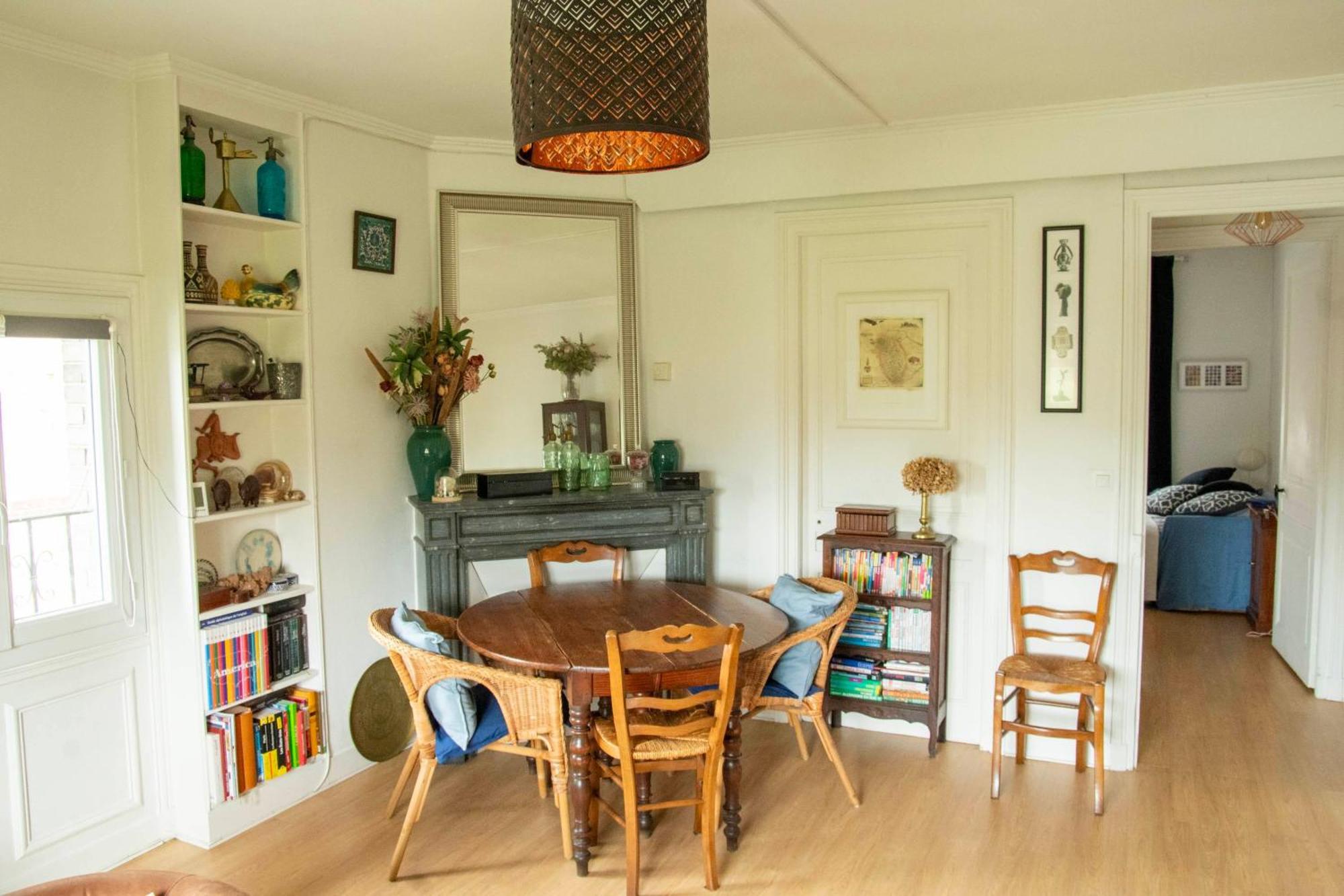Seine-front In Stone House With Parking And Garden, Lacroix Island Apartment *